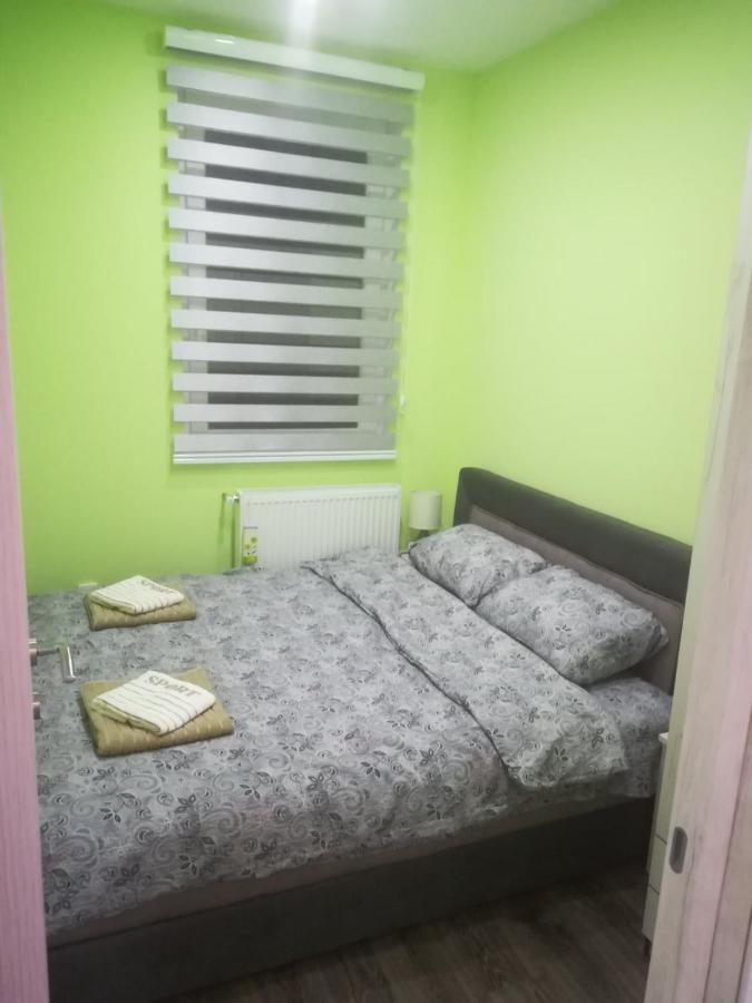 Apartman Hedonija โนวาวาโรช ภายนอก รูปภาพ