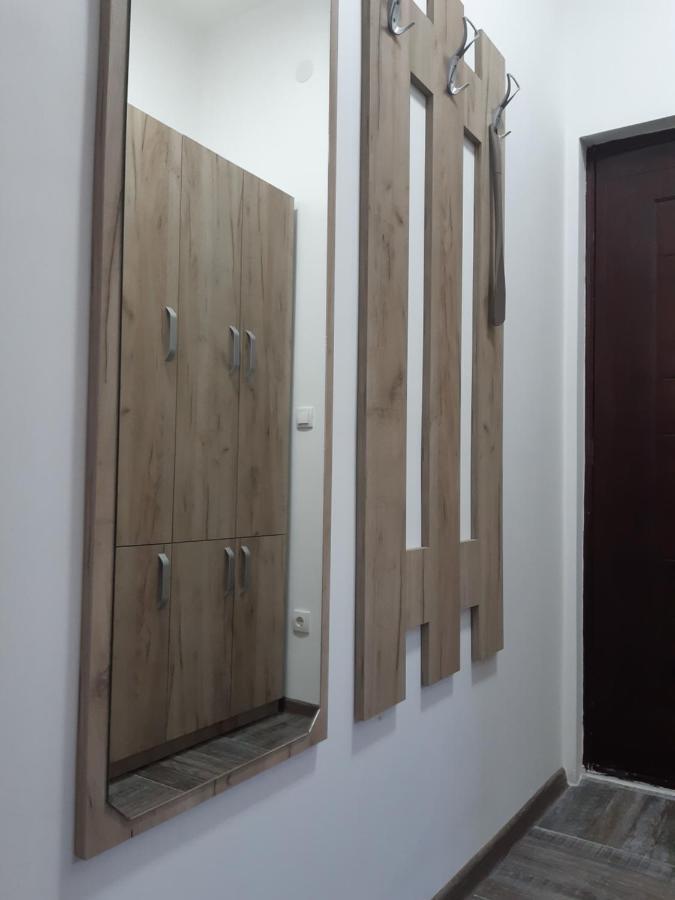 Apartman Hedonija โนวาวาโรช ภายนอก รูปภาพ